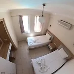 Tayfun 아파트호텔