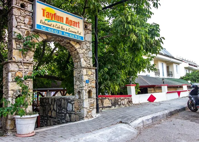 Tayfun מלון דירות אולודניץ
