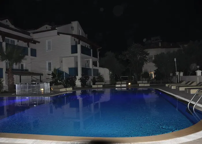 Tayfun מלון דירות 4*
