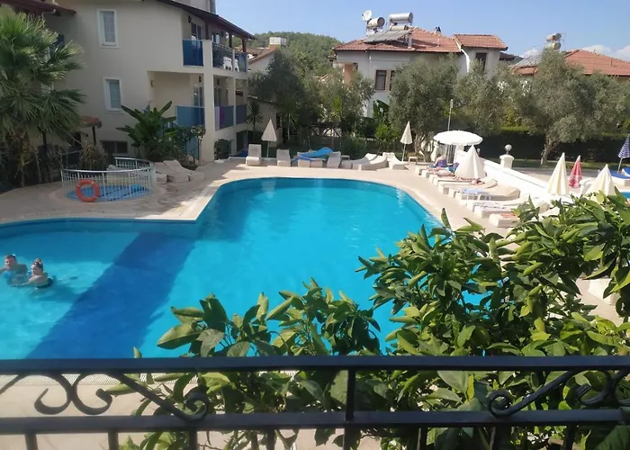 מלון דירות Tayfun אולודניץ
