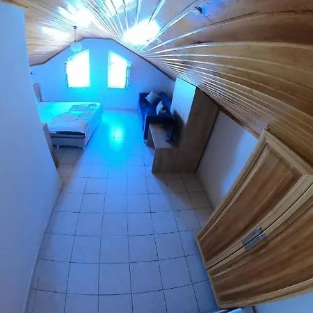 Ξενοδοχείο με διαμερίσματα Tayfun 4*