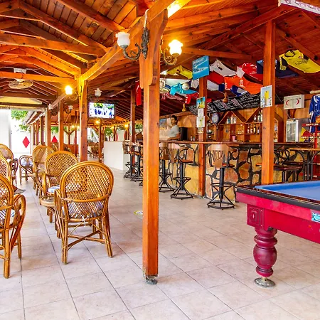 Tayfun Ξενοδοχείο με διαμερίσματα Ολουντενίζ